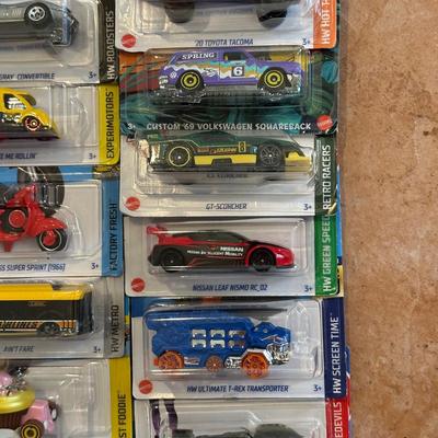 LOT 158C: Large Collection Of Hot Wheels/Matchbox Cars New In Package