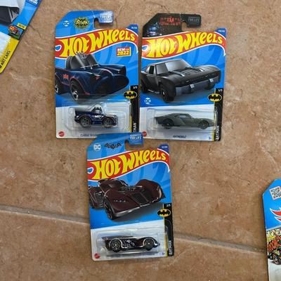 LOT 158C: Large Collection Of Hot Wheels/Matchbox Cars New In Package