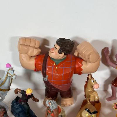 LOT 159C: Disney Miniatures, Figures, & Toys