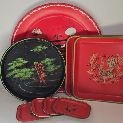 LOT 166B: Vintage 1960's Maxey Peacock Metal Snack Trays & more - Various Sizes