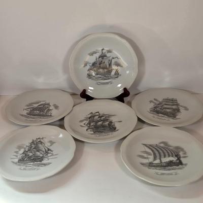 LOT 169B: Nautical Home Decor - Safmarine Maritime Placemat Sets and More