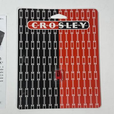 LOT 176C: Crosley Radio/Record Player Model CR-711