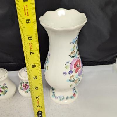 Russian Hand Painted Vase Napkin Holder & Salt & Pepper Shakers #68