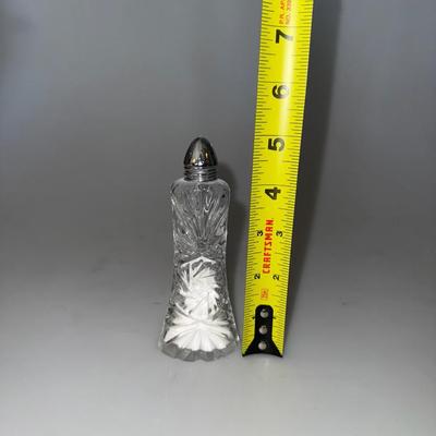 Crystal salt and peper shaker