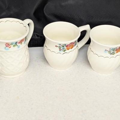 International Marked Coffee Cups & Pot #70