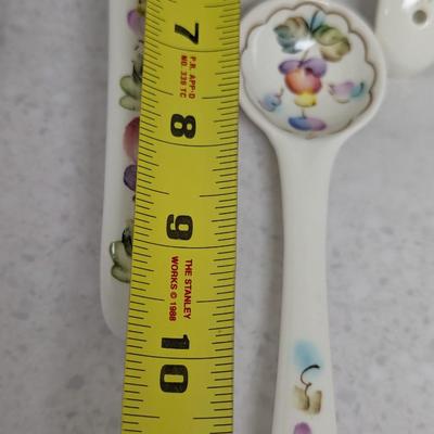 Painted Russian Porcelain Utensil Set #72 (HW)