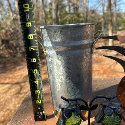 Lot of Outdoor Dining and Trinket Items