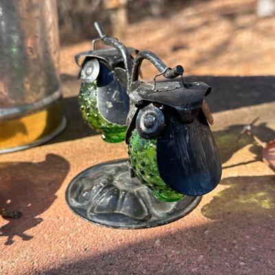 Lot of Outdoor Dining and Trinket Items