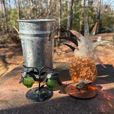 Lot of Outdoor Dining and Trinket Items