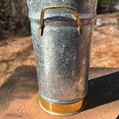 Lot of Outdoor Dining and Trinket Items