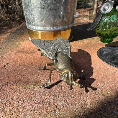 Lot of Outdoor Dining and Trinket Items