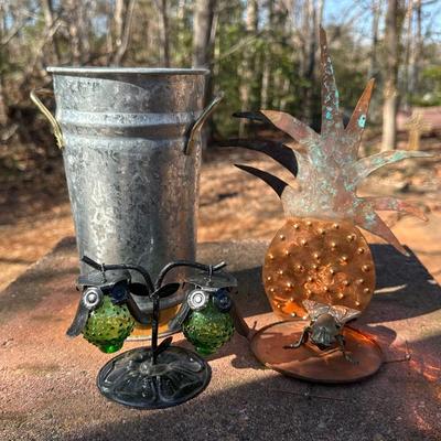 Lot of Outdoor Dining and Trinket Items