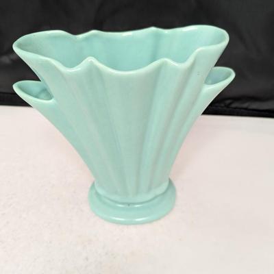 Vintage Pottery Vase #76 (HW)