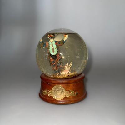 Emmett Kelly Snow Globe The Entertainer