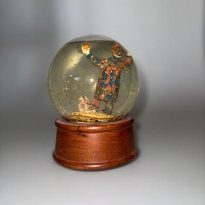 Emmett Kelly Snow Globe The Entertainer
