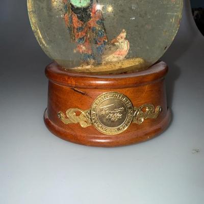 Emmett Kelly Snow Globe The Entertainer