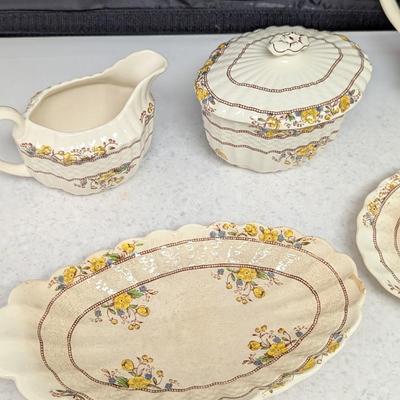 Buttercup By Spode Serving Dishes (HW)