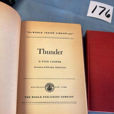 Vintage World Junior Library Book Set