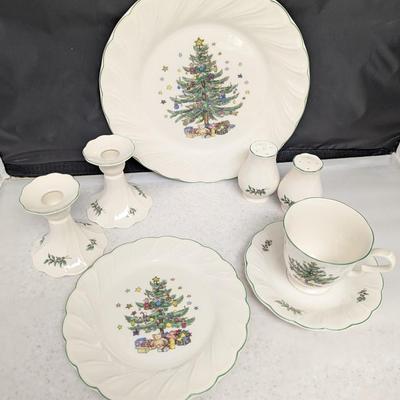 67 Pieces Of Happy Holidays Nikko Japan Christmas Dishes #82 (HW)