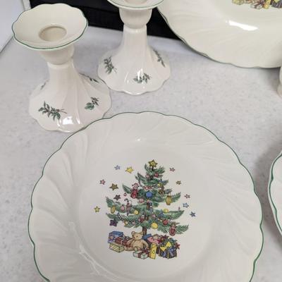 67 Pieces Of Happy Holidays Nikko Japan Christmas Dishes #82 (HW)