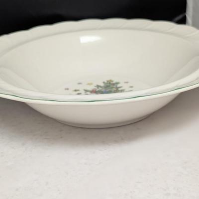 Happy Holidays Nikko Serving Bowls #84 (HW)