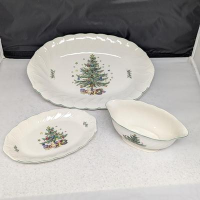 Happy Holidays Nikko Serving Dishes #86 (HW)