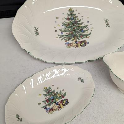 Happy Holidays Nikko Serving Dishes #86 (HW)