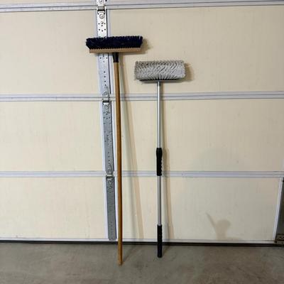 Sholve, Broom, Push broom and Mop Lot