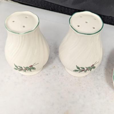 Cuthbertson Original Christmas Tree Serving Dishes #88 (HW)
