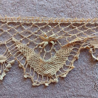 OVER 15 FEET OF ANTIQUE HANDMADE LACE