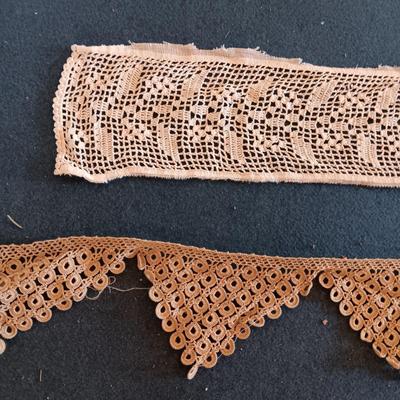 VARIOUS PIECES OF HANDMADE VINTAGE LACE