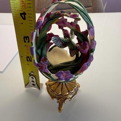 House of Faberge Franklin Mint Egg Jewels in the Garden Hummingbird Figurine