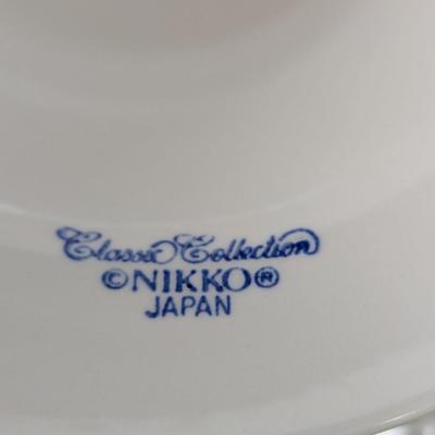 Classic Collection Nikko Japan Pedestal Cake Plate Christmas Tree #89 (HW)