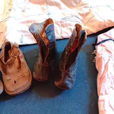 ANTIQUE AND VINTAGE BABY SHOES, BLANKETS AND OUTFITS
