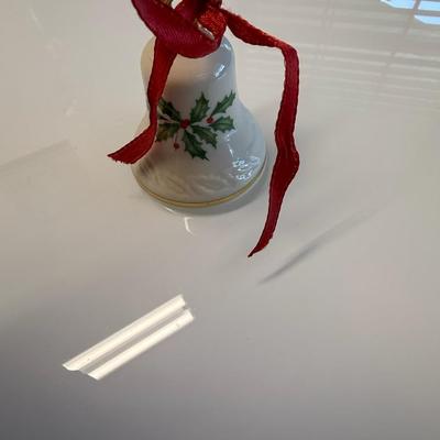 VINTAGE LENOX PORCELAIN MINIATURE CHRISTMAS BELL/ORNAMENT