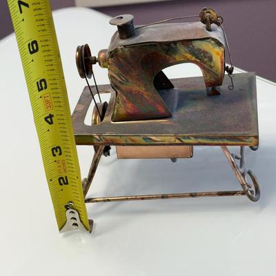 Vintage BERKELEY DESIGNS Copper/Metal MUSICAL BOX Sewing Machine