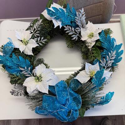 Christmas Wreath and Candy Vase with lid