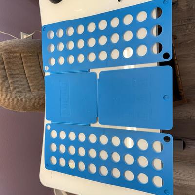 T-Shirt Folder