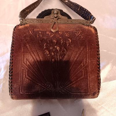 ANTIQUE TOOLED LEATHER PURSE, PENCIL AND MIRROR