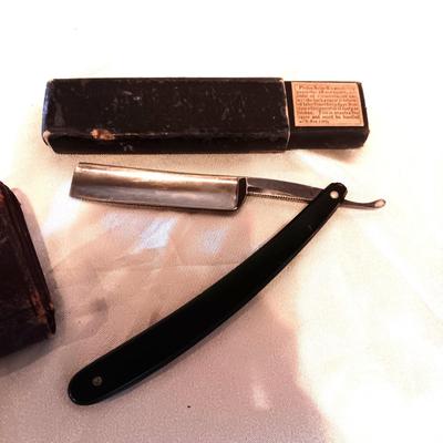 BARBERS SPECIAL STRAIGHT EDGE RAZOR, ANTLER HANDLED PICK AND A LEATHER WALLET