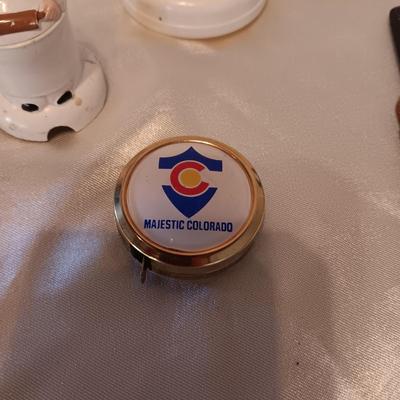 MISC VINTAGE SMALL COLLECTIBLES