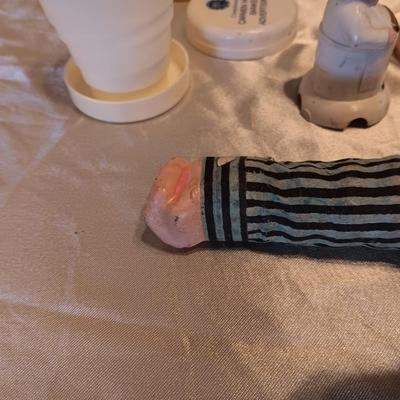 MISC VINTAGE SMALL COLLECTIBLES