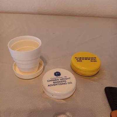 MISC VINTAGE SMALL COLLECTIBLES