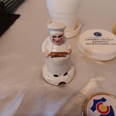 MISC VINTAGE SMALL COLLECTIBLES