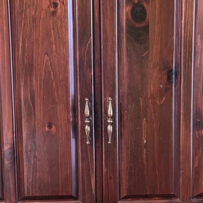 Beautiful Vintage Wooden Bedroom Armorie