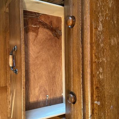 Lexington Furniture Wood Display Shelf