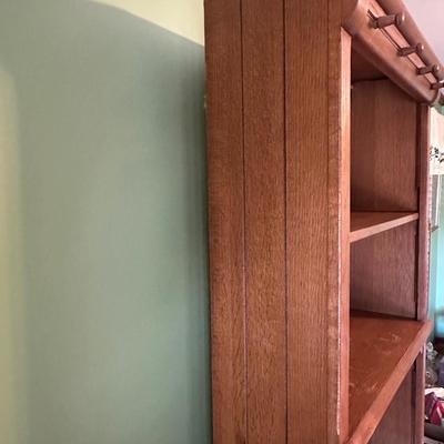 Lexington Furniture Wood Display Shelf