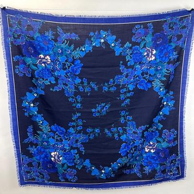549 LIBERTY OF LONDON Blue Floral Wool Shawl
