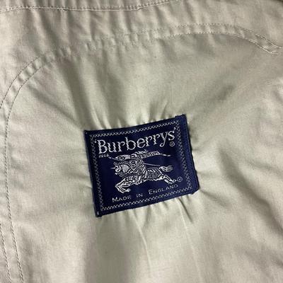 553 BURBERRY Of London Plaid Jacket