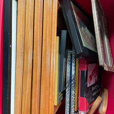 Christmas tote of frames